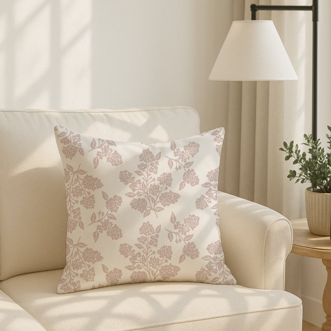 Almofada Modern Cottage style, dusty pink floral  (Criador carregado)