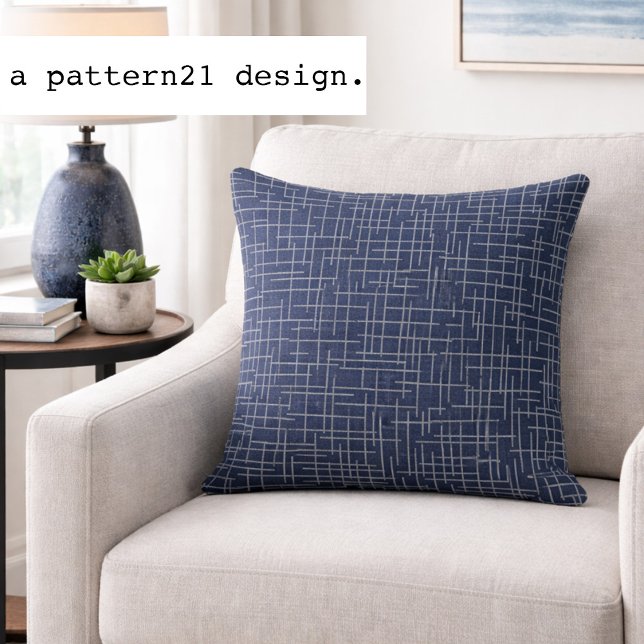 Almofada Modern Crosshatch burlap texture pattern (Modern navy linework pillow adds quiet texture and refined style to relaxed interiors.)