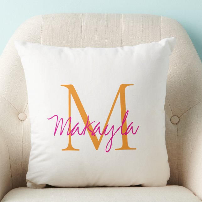 Almofada Modern Monogram Pink Script Name (Criador carregado)