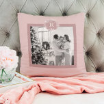 Almofada Modern Taupe | Foto da família | Pillo de lançamen<br><div class="desc">Modern Taupe | Foto da família | Os Travesseiros iniciais dão ofertas ponderadas e práticas, oferecendo conforto e relaxamento ao receptor. Aqui está uma descrição dos travesseiros como um presente: Dê a dádiva do máximo conforto e relaxamento com estes travesseiros luxuosos. Criados com os melhores materiais, esses travesseiros são projetados...</div>