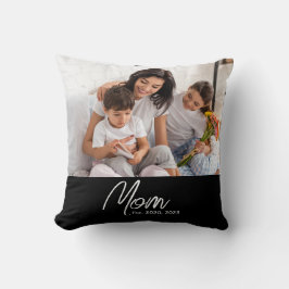 Almofada Mom Established Modern Script Photo Throw Pillow