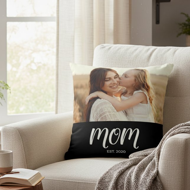 Almofada Mom Established Modern Script Photo Throw Pillow (Criador carregado)