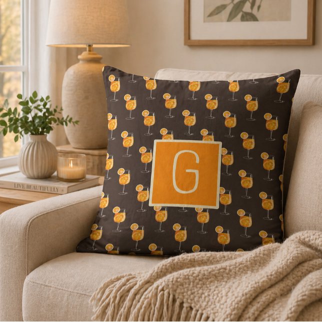 Almofada Monogram Aperol Spritz Cocktail Throw Pillow (Criador carregado)