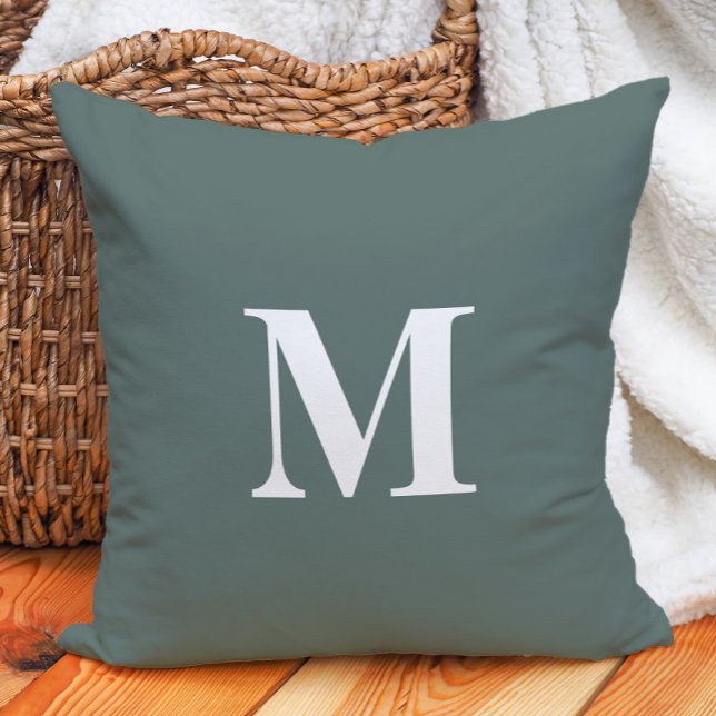Almofada Monograma Branco Verde Sage Profundo  (Deep sage green white monogram decorator pillow)