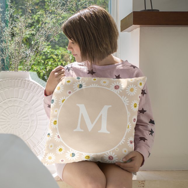 Almofada Monograma Colorido Smiling Daisy personalizado (Colourful Monogram Smiling Daisy personalised Throw Pillow)