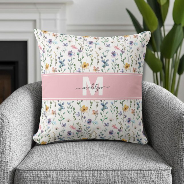 Almofada Monograma de Flor Silvestre (Wildflower Monogram Throw Pillow )