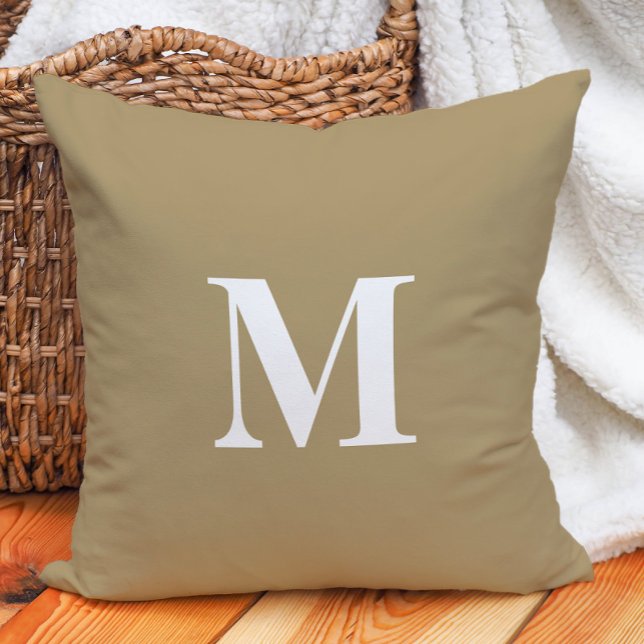 Almofada Monograma de Letra Negrito Bege Claro  (Tan Beige Bold Letter Monogram Throw Pillow)
