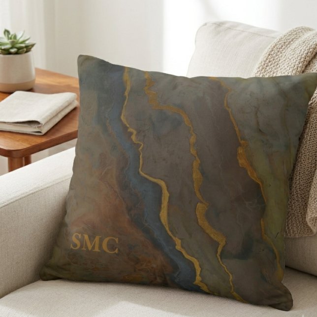 Almofada Monograma de Mármore Abstrato Dourado Moderno (This modern gold and marble throw pillow makes a chic gift for a friend's new home housewarming.)