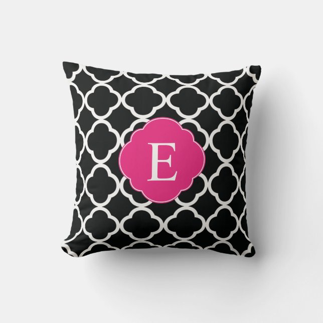 Almofada Monograma de Quatrefoil Rosa Preto (Frente)