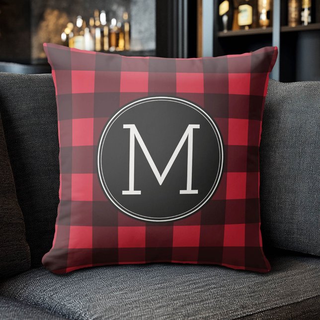 Almofada Monograma do Padrão Rustic Red & Black Buffalo Xad (Custom Monogram Pillow)