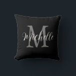 Almofada Monograma e Nome Preto e Branco Feminino<br><div class="desc">Almofada de Arremesso Monograma e Nome Preto e Branco Feminino</div>