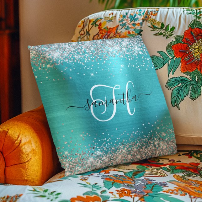 Almofada Monograma Prateado Brilhante e Azul Turquesa (Glittery Silver and Turquoise Blue Monogrammed Throw Pillow)