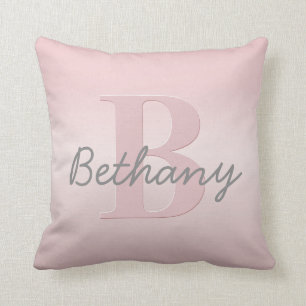 Almofada Monograma Rosa Personalizável e Script de Nome