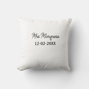 Almofada monograma simples minimalista sra Sr nome data ano