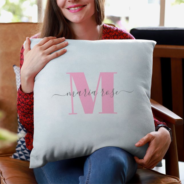Almofada Monograma Simples Rosa e Azul (Pink Monogram simple script throw pillow)