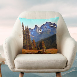 Almofada Montanhas em cascata à luz do sol Ouro