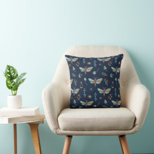 Almofada Moth Floral Pattern