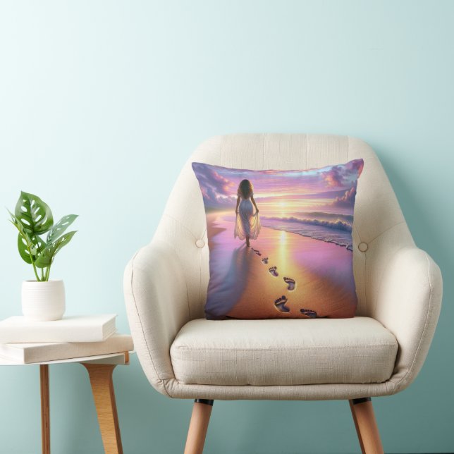 Almofada Mulher Caminhando em uma Praia ao Pôr do Sol (Cadeira)