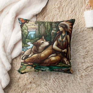 Almofada Mulher Nativa Americana Relaxando com Lobo na Natu