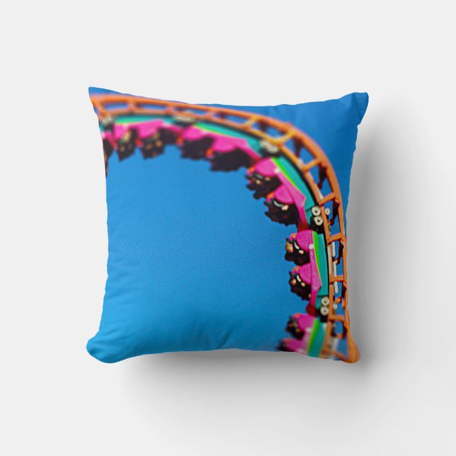 Almofada Mundos do divertimento, KC da montanha russa do (Frente)