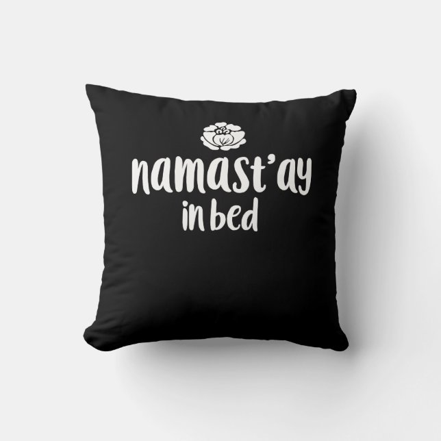 Almofada namaste na cama (Frente)