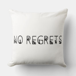 Almofada Não Lamenta a fonte de gatos pretos