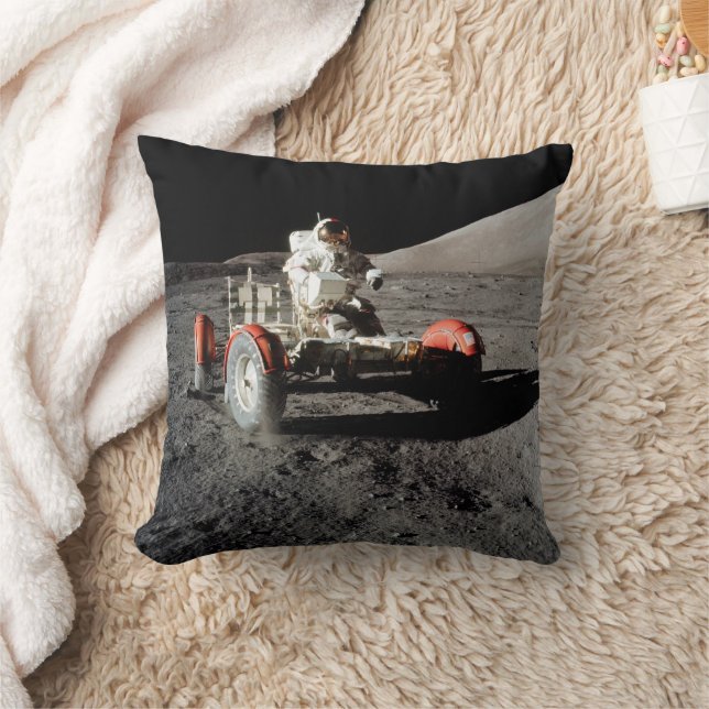 Almofada NASA Apollo 17 Veículo Lunar de Rápida Movimentaçã (Cobertor)