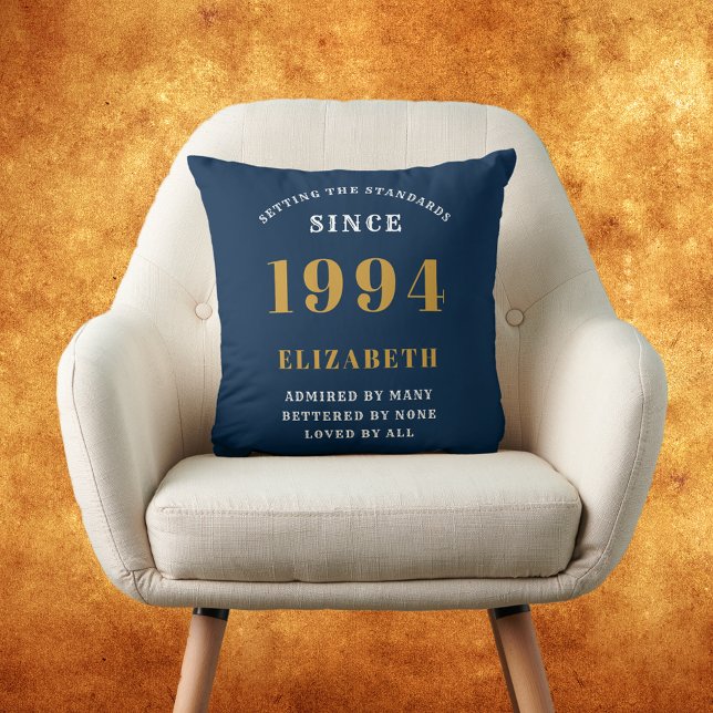Almofada Nascer aniversário de 30 anos 1994 Amado Adicionar (30th birthday cushion for those born in 1994. Personalized in blue and gold.)