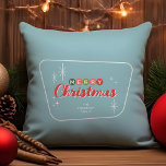 Almofada Natal moderno do século do Médio<br><div class="desc">Adicione um toque de encanto retrô à sua casa com este festivo travesseiro decorativo de Natal! Esta design moderna do século médio mostra o texto "Feliz Natal" em tipografia inspirada na safra. O pano de fundo é acentuado por estrelas do estilo 1950,  flocos de neve.</div>