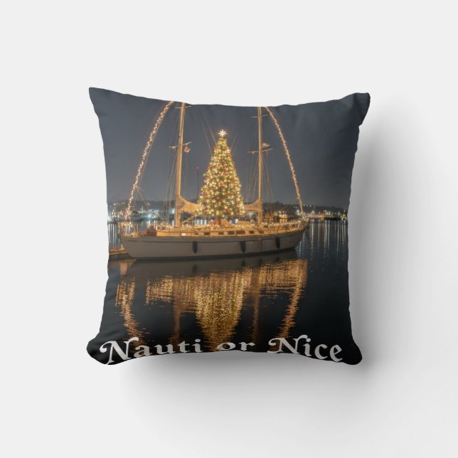 Almofada "Nauti" or Nice" - Festive Sailboat Christmas (Frente)