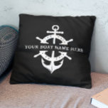 Almofada Náutica Náutica do Ancoragem das Rodas do Navio do<br><div class="desc">Travesseiro decorativo náutico lendo seu nome de barco personalizado cercado pelo poço de um navio e ancorando a preto.</div>