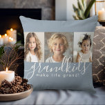 Almofada Netos Azuis Dusty Tornam a Vida Grande Colagem de<br><div class="desc">Um presente pensativo para avós, este design personalizado apresenta um modelo de 3 fotos para personalizar com fotos dos netos. Uma combinação do moderno guião manuscrito combinado com uma fonte moderna sans serif que diz "netos fazem a vida grandiosa!" O fundo é um popular azul empoeirado que tem uma vibração...</div>