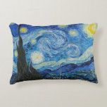 Almofada Noite Estrelada Van Gogh<br><div class="desc">Almofada macia e de alta qualidade para decorar a sua casa e lhe proporcionar mais conforto, pois é de algodão 100%
Melhor ainda é ter uma das mais famosas obras do pintor Van Gogh, Noite Estrelada na sua almofada em casa!!</div>
