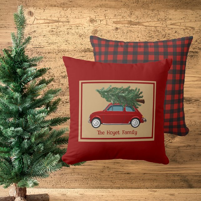 Almofada Nome da Família Travesseiro Vermelho Russo Xadrez  (Rustic Christmas, Family Name, Red Throw Pillow)