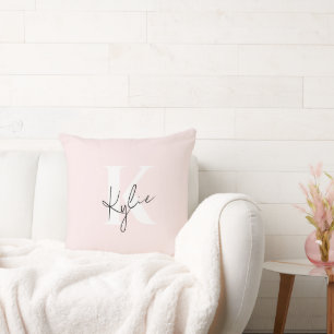 Almofada Nome do Monograma Personalizado do Rosa de Blush M