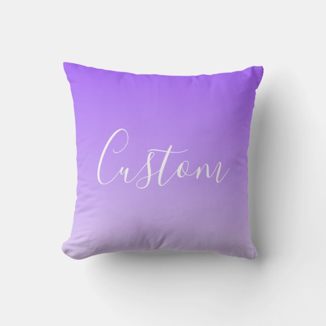 Almofada Nome em Letra Cursiva & Sombreado Roxo Claro Editá (Frente)