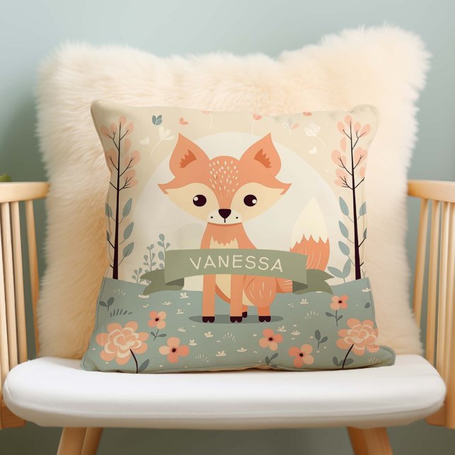 Almofada Nome Personalizado Woodland Fox, Baby Girl Nursery (Woodland fox, baby girl nursery decor.)