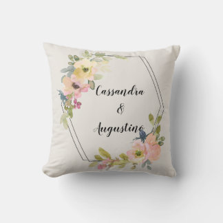 Almofada Nomes de Casais Florais Geométricos de Aquarela