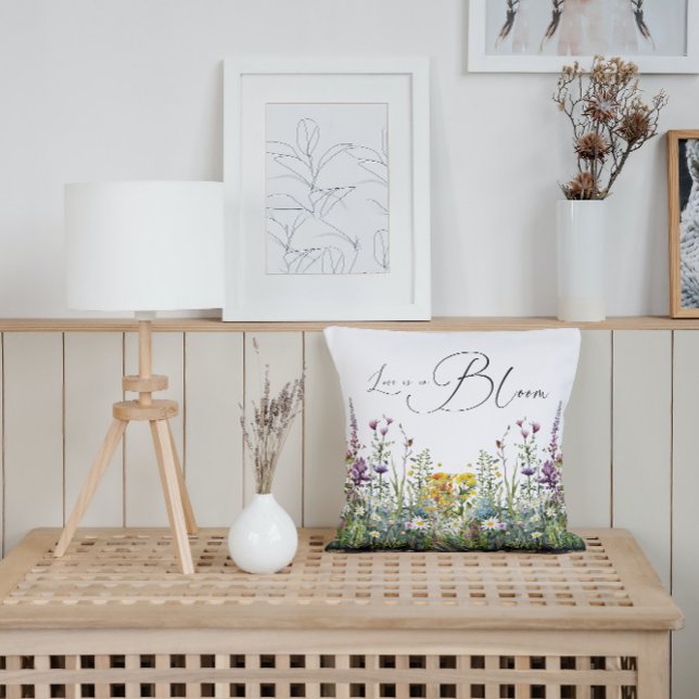 Almofada O amor está no Bloom Wildflower Chá de panela (Criador carregado)