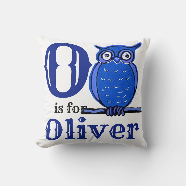 Almofada O é para o menino Oliver bebê  (Frente)
