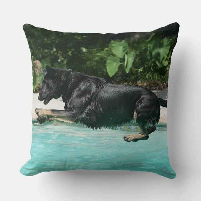 Almofada O german shepherd que salta na água (Frente)