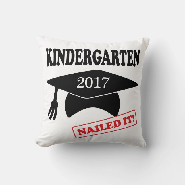 Almofada O Jardim de Infância 2017 Encerrou (Frente)