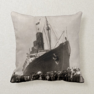 Almofada O Lusitania chega o vintage 1907 da Nova Iorque