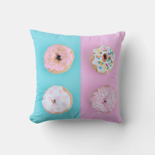 Almofada O rosa polvilha o travesseiro da rosquinha
