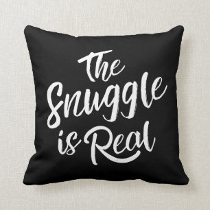 Almofada O Snuggle é preto real de