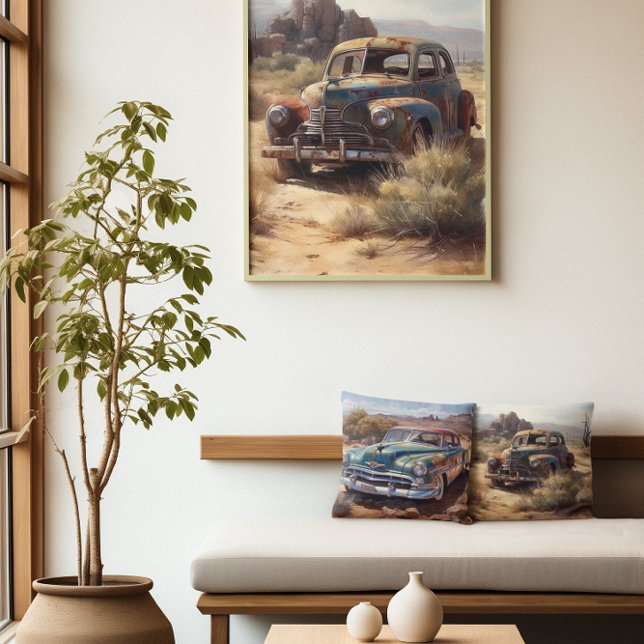 Almofada O velho carro azul desertado também no deserto (Criador carregado)