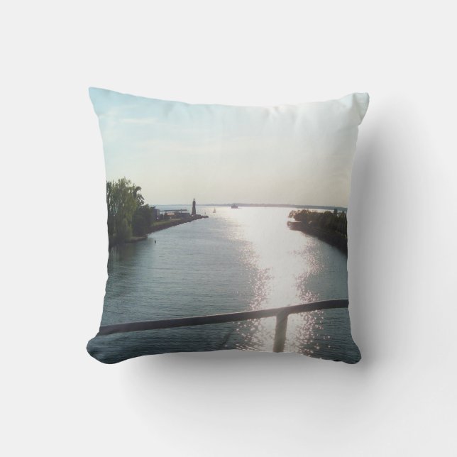 Almofada Olhando para o lago Erie (Frente)