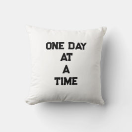 Almofada One Day At A Time  Motivational Throw Pillow 