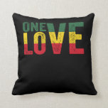 Almofada One Love Jamaican Rasta Reggae<br><div class="desc">Excelente vestido a festivais,  concertos musicais,  festas e ou para ocasiões cotidianas.</div>
