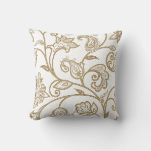 Almofada Oriental Floral: Um Étnico Cortado Floreado.